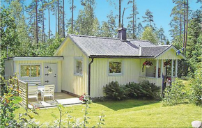 1 Bedroom Lovely Home In Oskarström, Oskarström